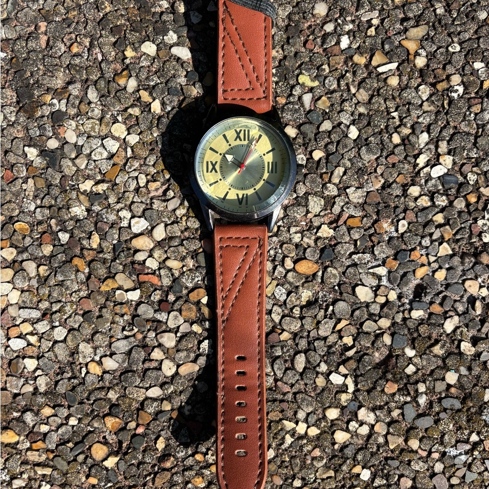 Stylish Assorted Wristwatch Set - image 4